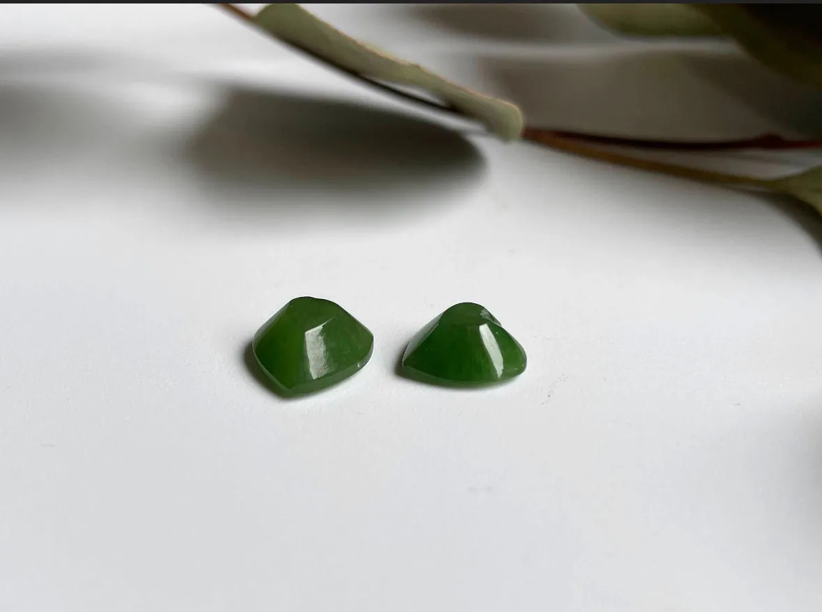 A  Canadian Jade Heart Cabochon 10x10x5mm- Sold Individually