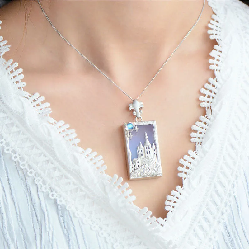 Castle Shaped Ladies Sterling Silver Moonstone Chalcedony Pendant Necklace for Women
