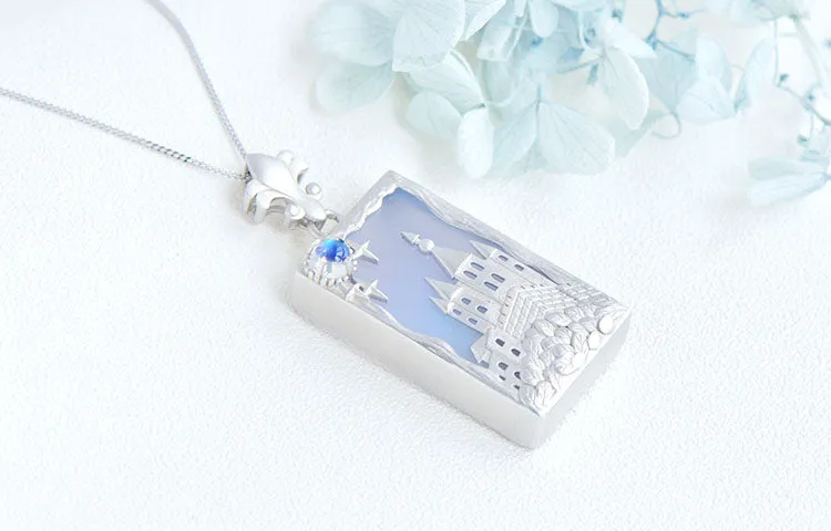 Castle Shaped Ladies Sterling Silver Moonstone Chalcedony Pendant Necklace for Women