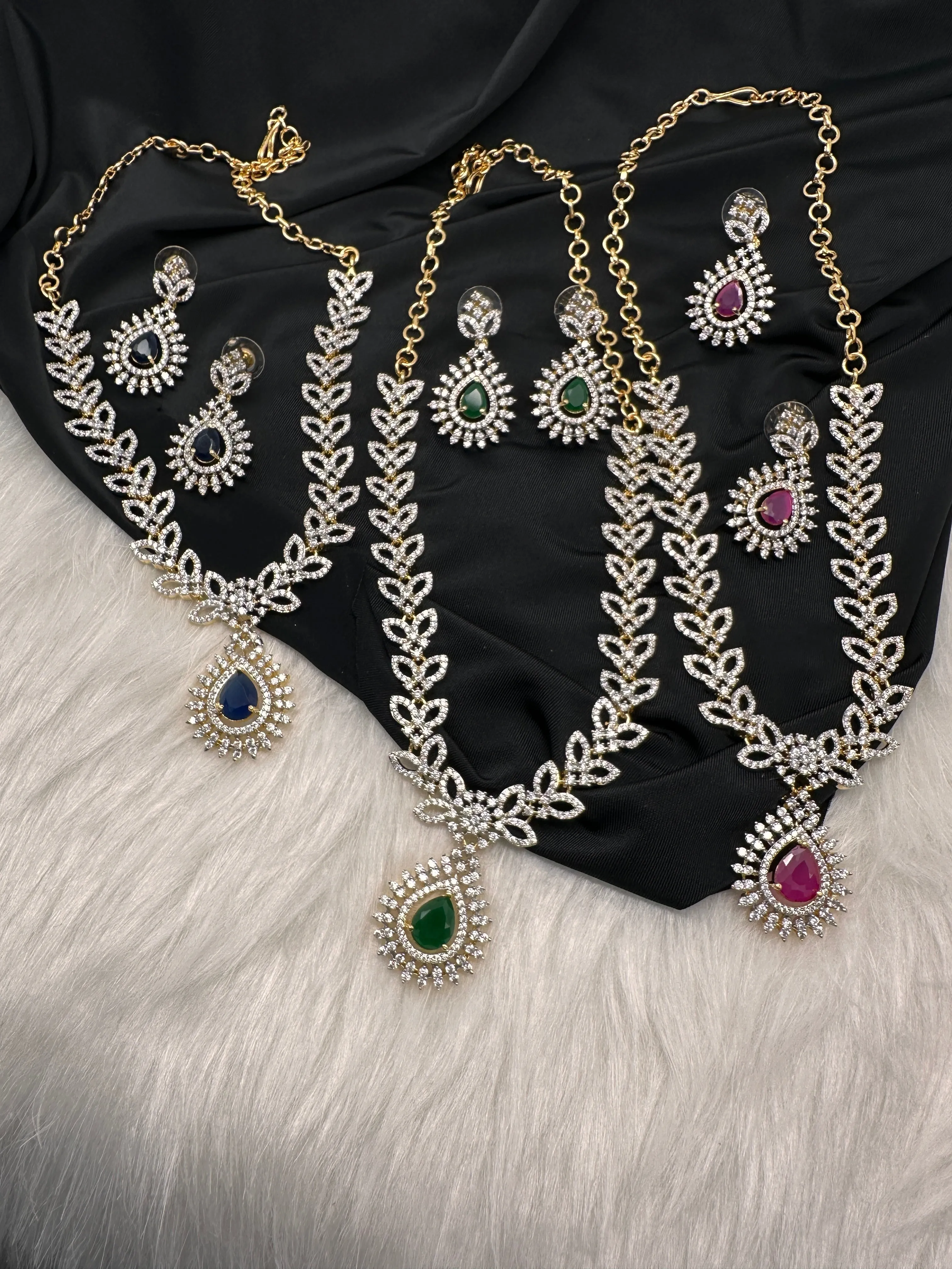 Diamond FInish Color Stone Dainty Short Necklace
