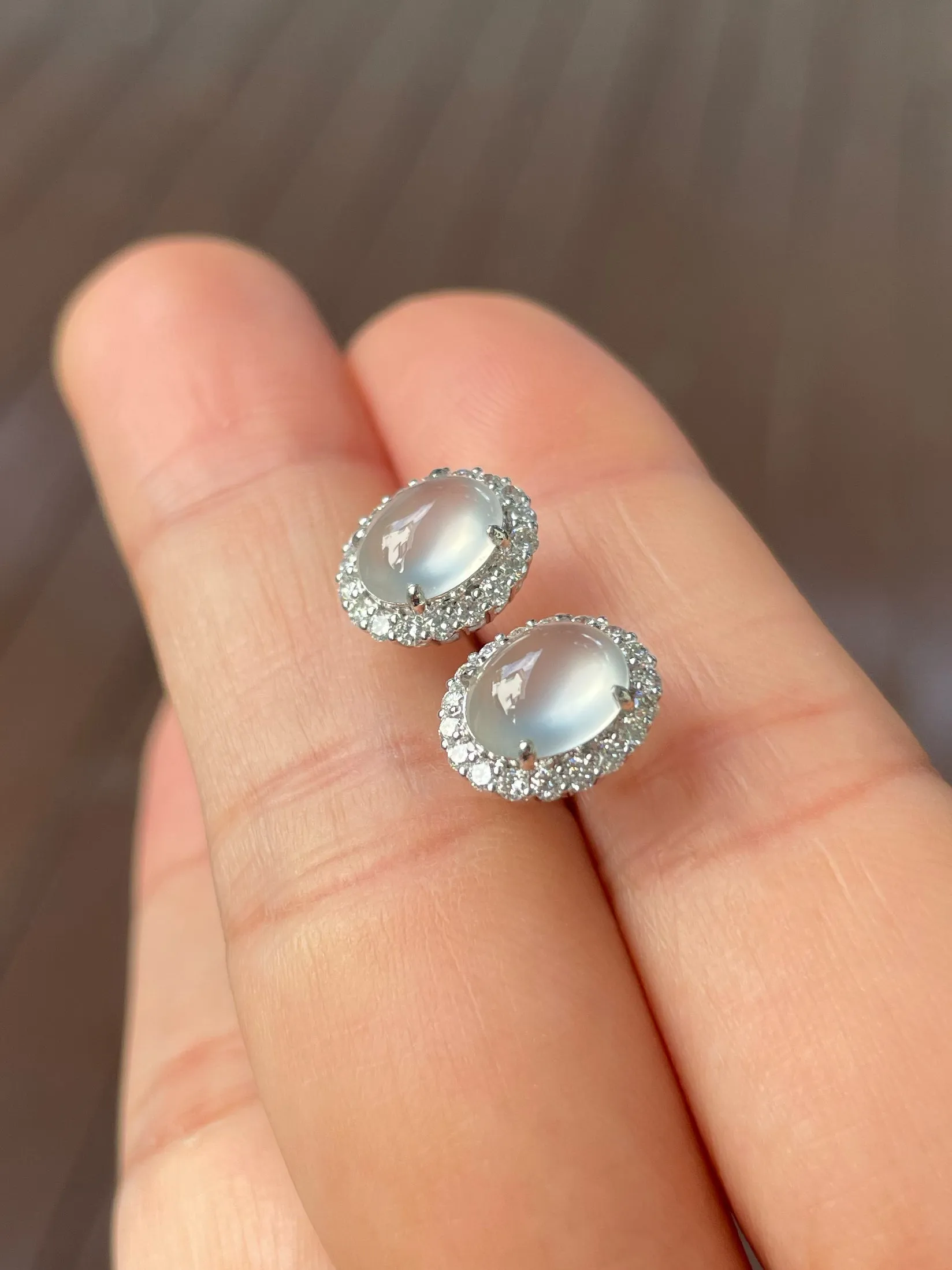Glassy Jade Cabochon Earrings (NJE063)