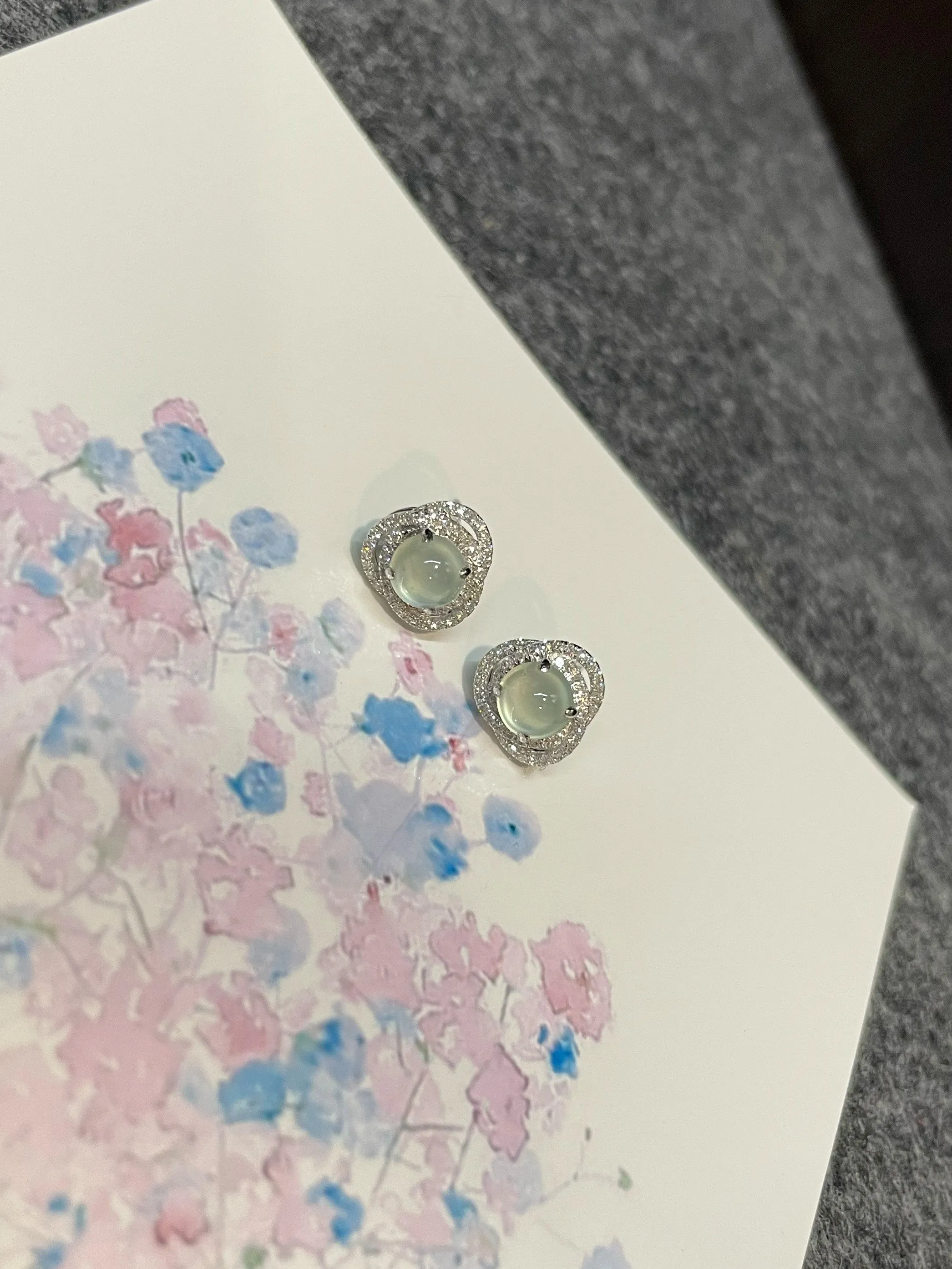 Glassy Jade Cabochon Earrings (NJE118)