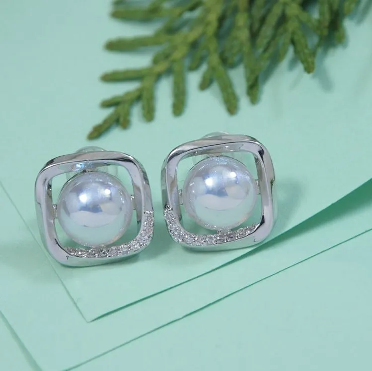 Korean Retro Meb Natural Pearl Earring