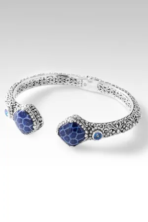 Walk in Wisdom Tip-to-Tip Bracelet™ in Navy Blue Indonesian Coral